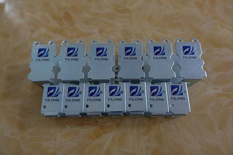 BK-611 semi-automatic flat labeling machine to apply 10 liters of car coolant video