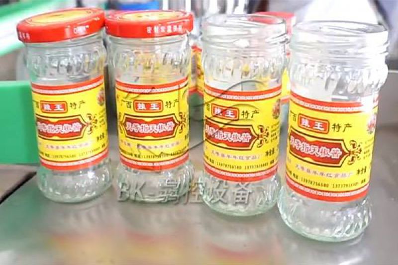 BK-301辣椒酱贴标机视频