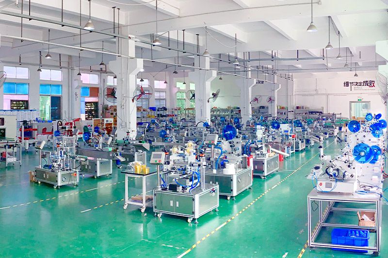 How to choose a round bottle labeling machine correctly?